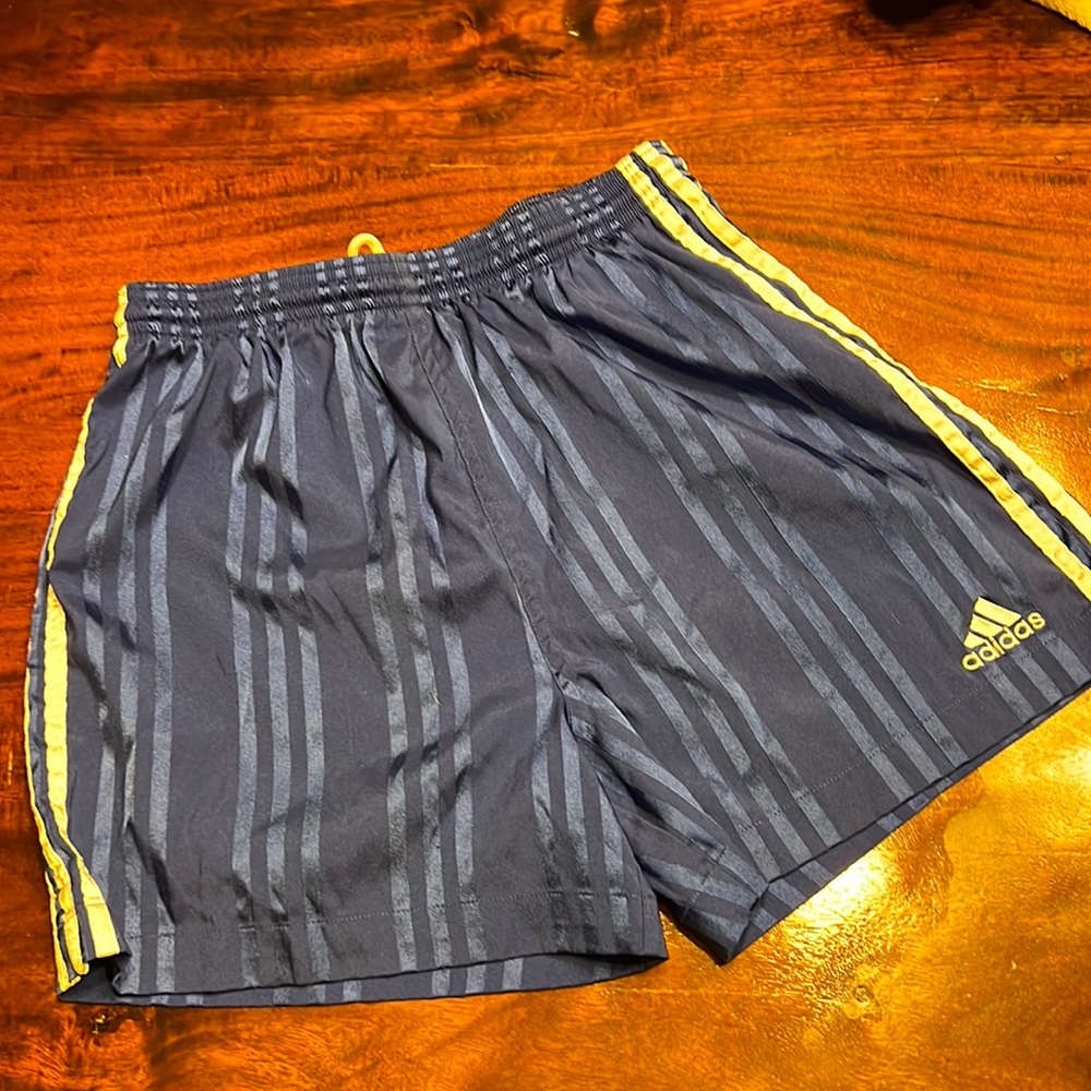 Vintage Adidas youth short